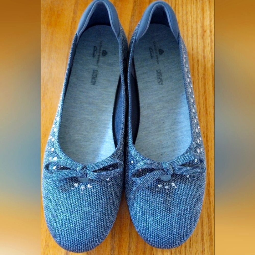 Clarks Cloud Steppers